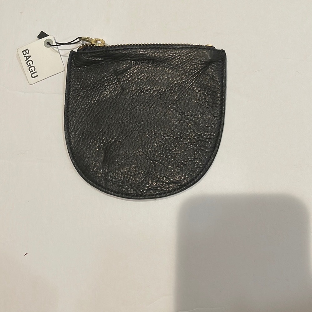 - BAGGU Small U-Pouch - Picture 2 of 3